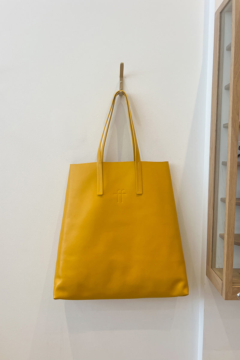 MAXI NAPPA LEATHER SHOPPER