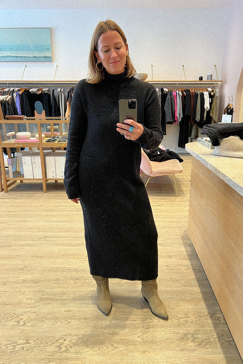SOFT ROLLNECK DRESS