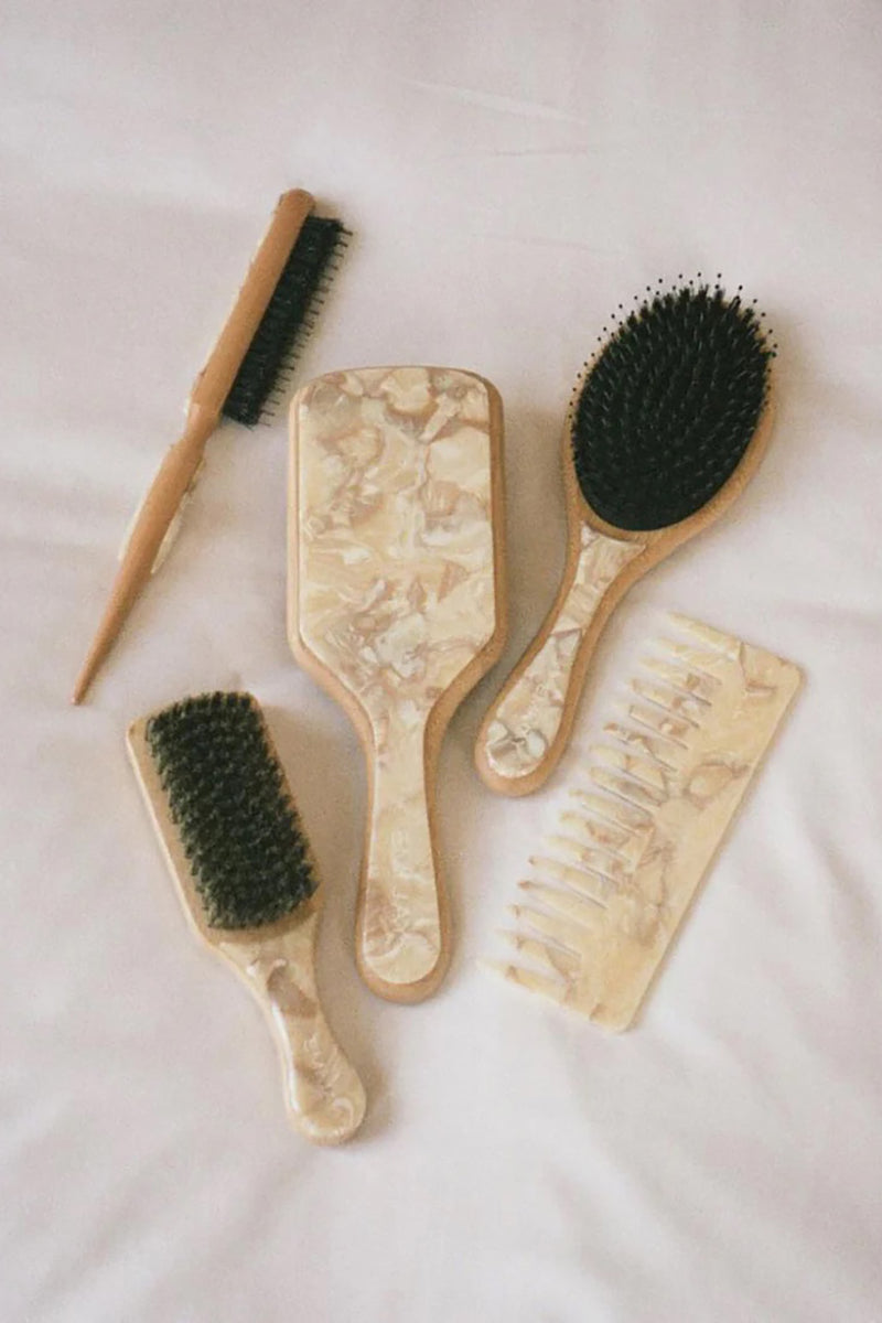 STYLING BRUSH